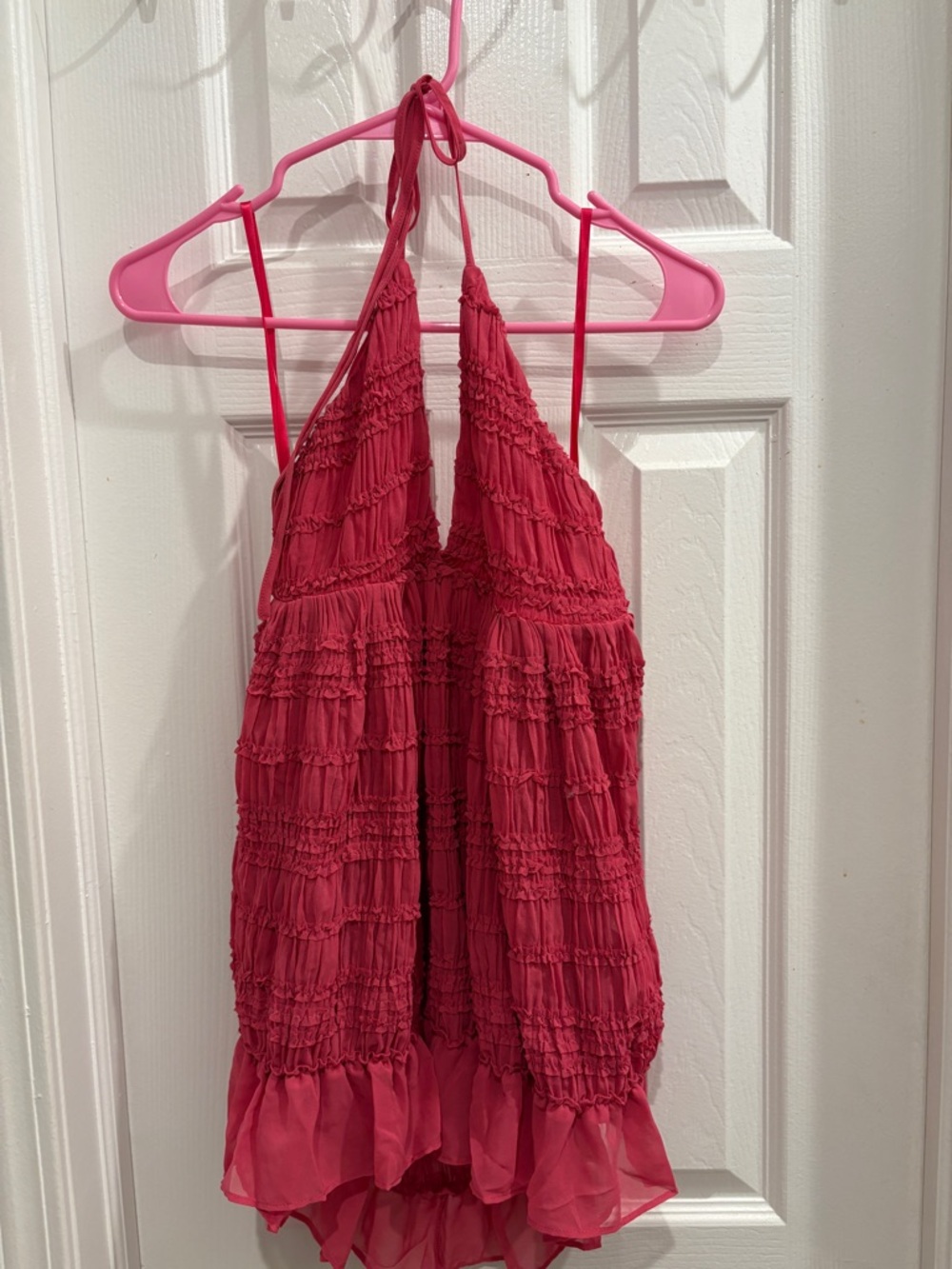 Urban Outfitters Pink Ruffle Halter Tank 🫧